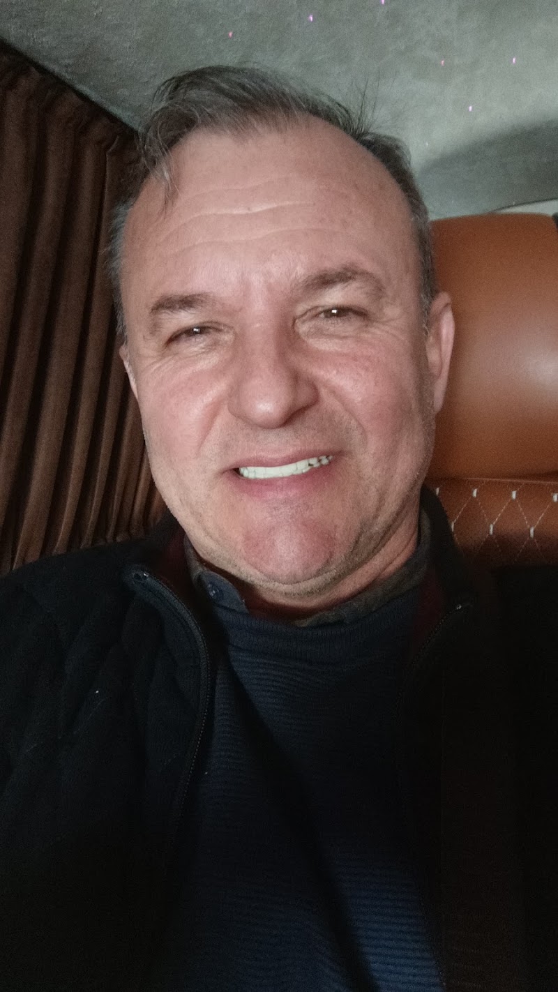 Patient photo shared in the review